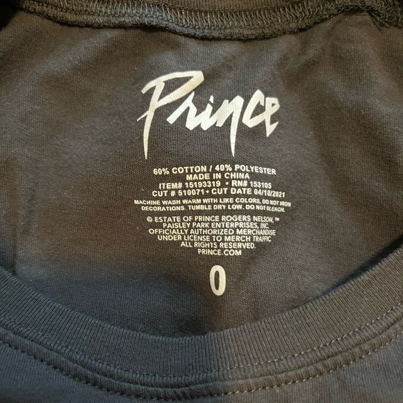 Torrid Prince Classic Fit Crew Tee Doves - Picture 4 of 4